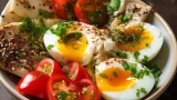 طريقة عمل سلطة البيض المسلوق بالطحينة بالفيديو
